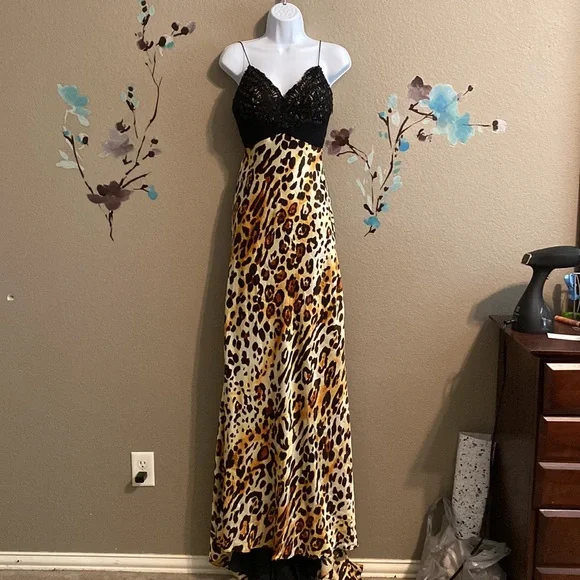 Sherri Hill silk animal print gown 4 - Picture 11 of 11
